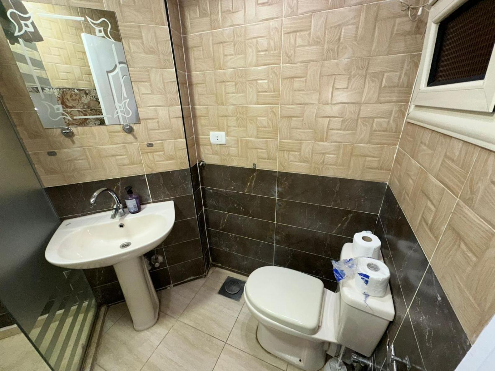 Full Pyramids View Apartment With Balcony For 8 P Kafrat al Jabal Exterior photo
